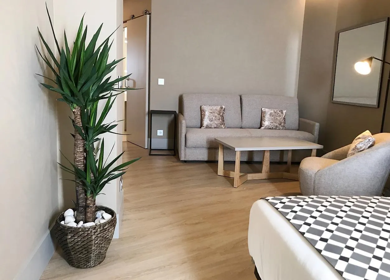 Hotel America Sevilla סביליה