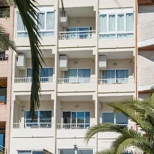 hostal-vista-alegre-port-dalcudia.balearic-islands.net/