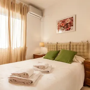 Triana With Free Parking Apartamento