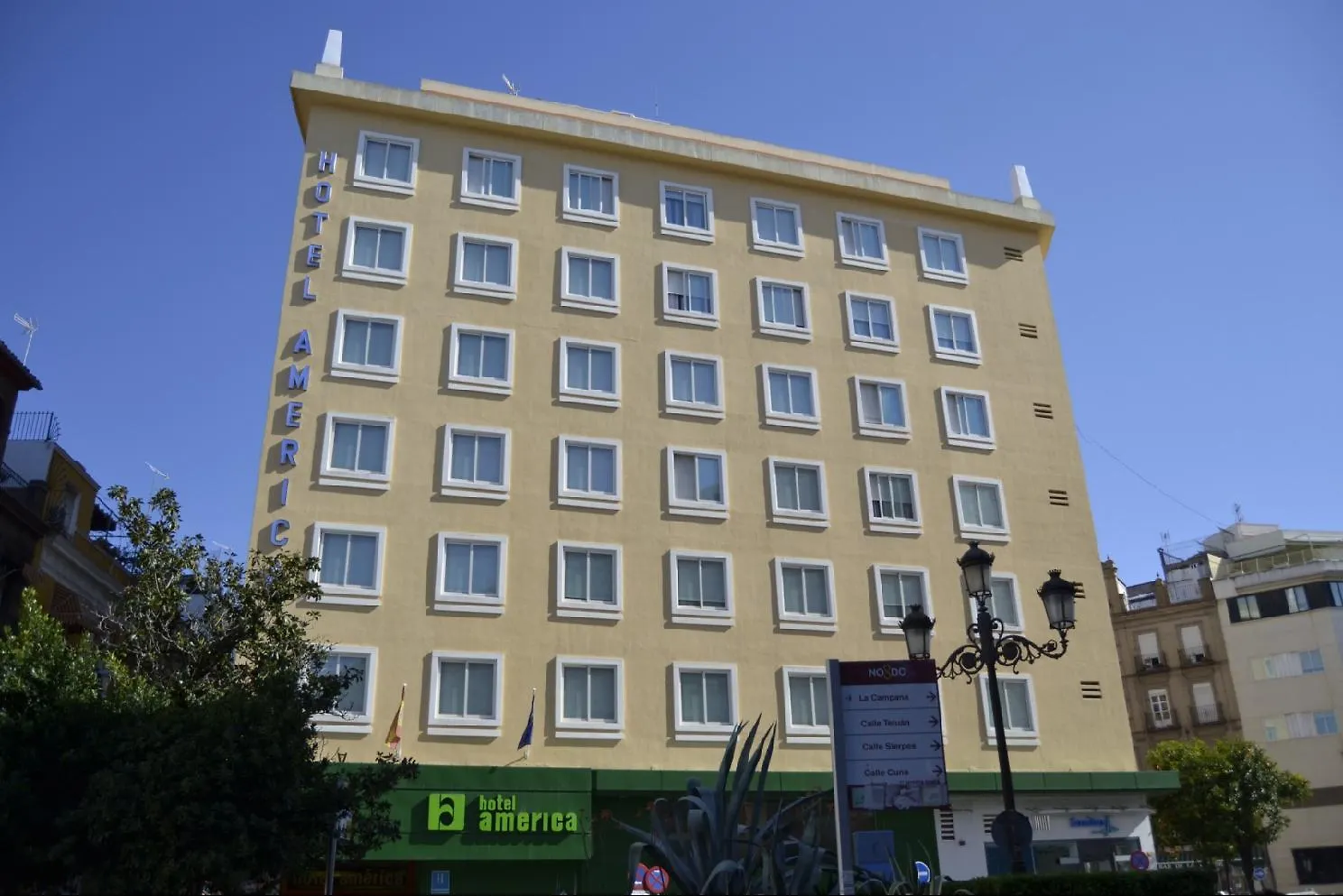 Hotel America Sevilla 4*, Seville